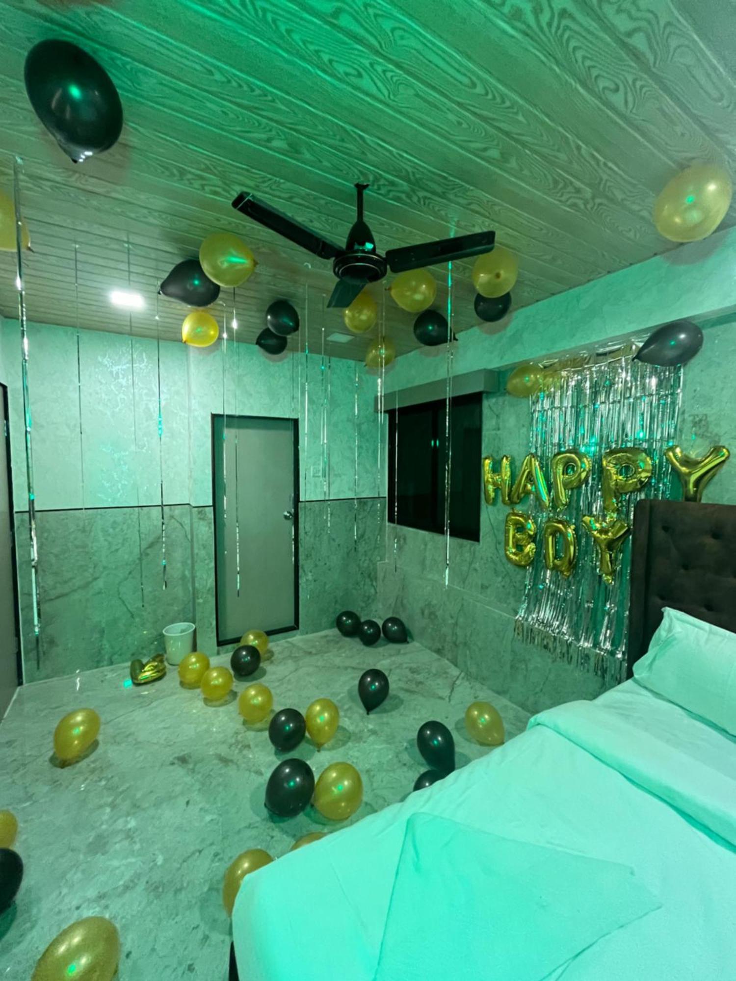 Hotel Newyork By Stayzy Rooms Bombay Exterior foto